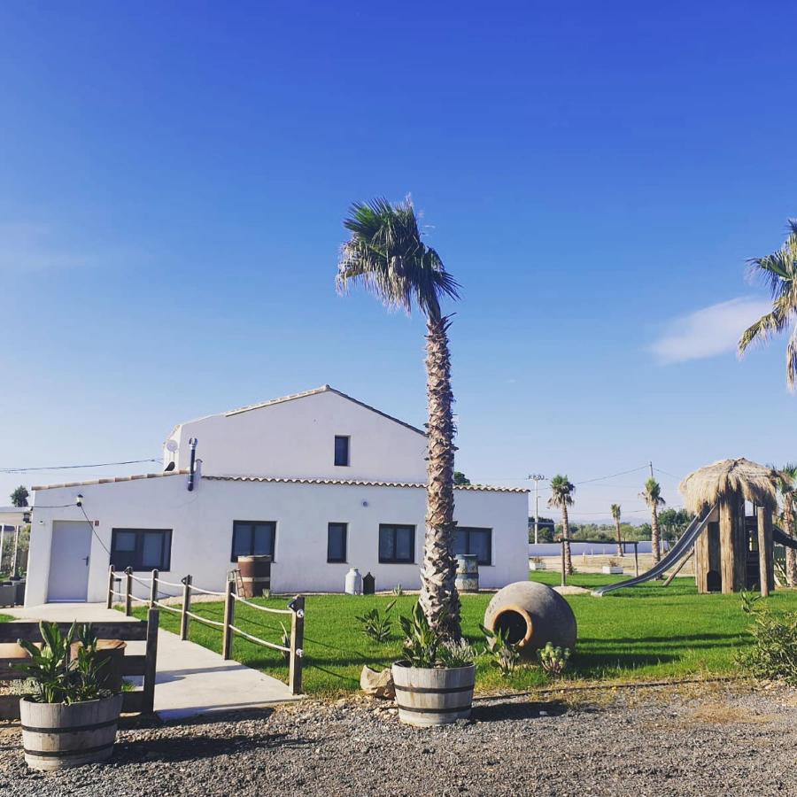 La Finestra Del Delta Guest House L'Ampolla Bagian luar foto